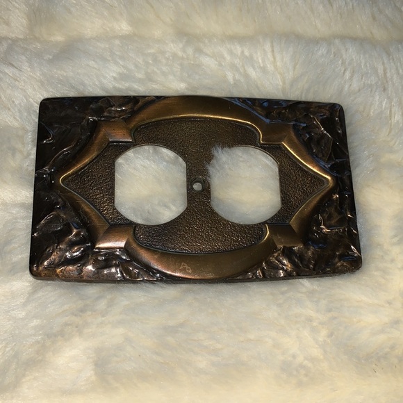 Vintage 70s 80s electric wall outlet plate cover - Picture 7 of 7